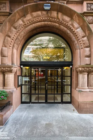 $699,000 | 102 West 75th Street, Unit 24 | Upper West Side