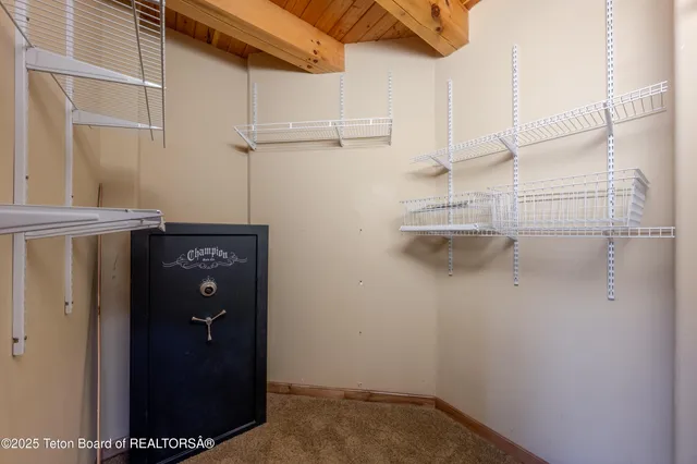 $1,850,000 | 1421 Stock Trail, Dubois, WY 82513