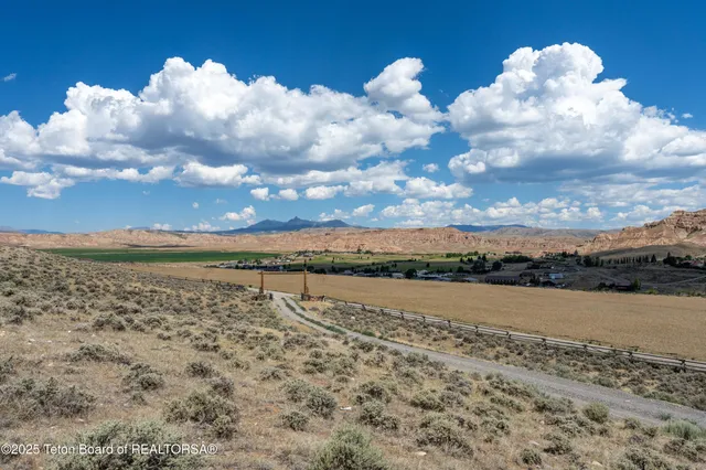 $1,850,000 | 1421 Stock Trail, Dubois, WY 82513