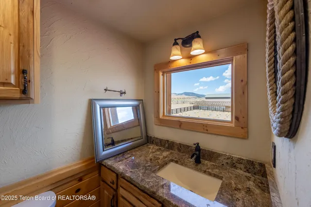 $1,850,000 | 1421 Stock Trail, Dubois, WY 82513