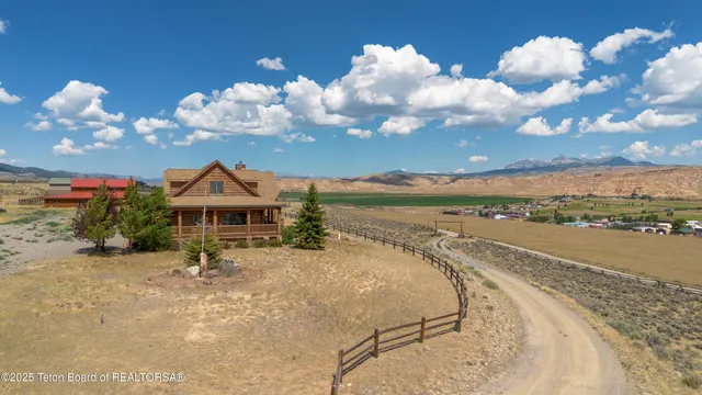 $1,850,000 | 1421 Stock Trail, Dubois, WY 82513