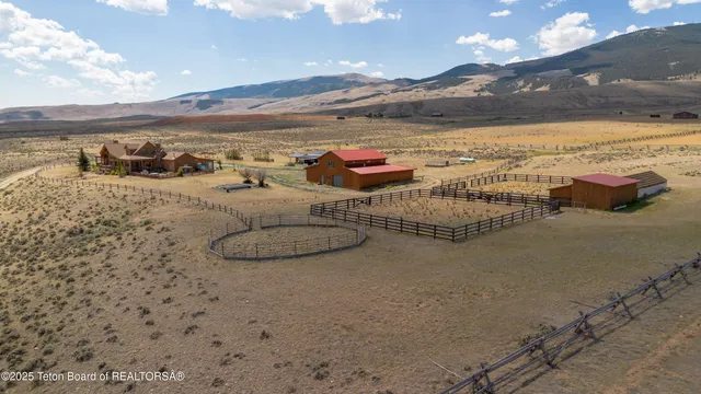$1,850,000 | 1421 Stock Trail, Dubois, WY 82513