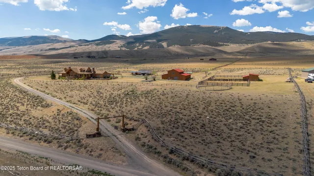 $1,850,000 | 1421 Stock Trail, Dubois, WY 82513