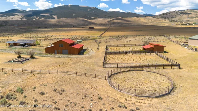 $1,850,000 | 1421 Stock Trail, Dubois, WY 82513