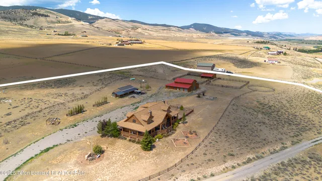$1,850,000 | 1421 Stock Trail, Dubois, WY 82513