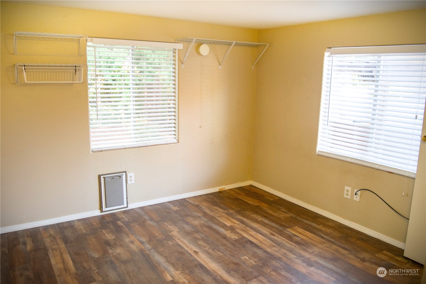7701 Hardeson Road, Unit 2 Everett, WA 98203 - Photo 11 of 25 a view of a room with a window
