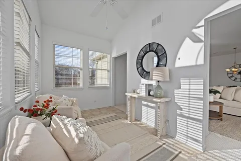 $474,900 | 810 Cambridge Drive, Batavia, IL 60510