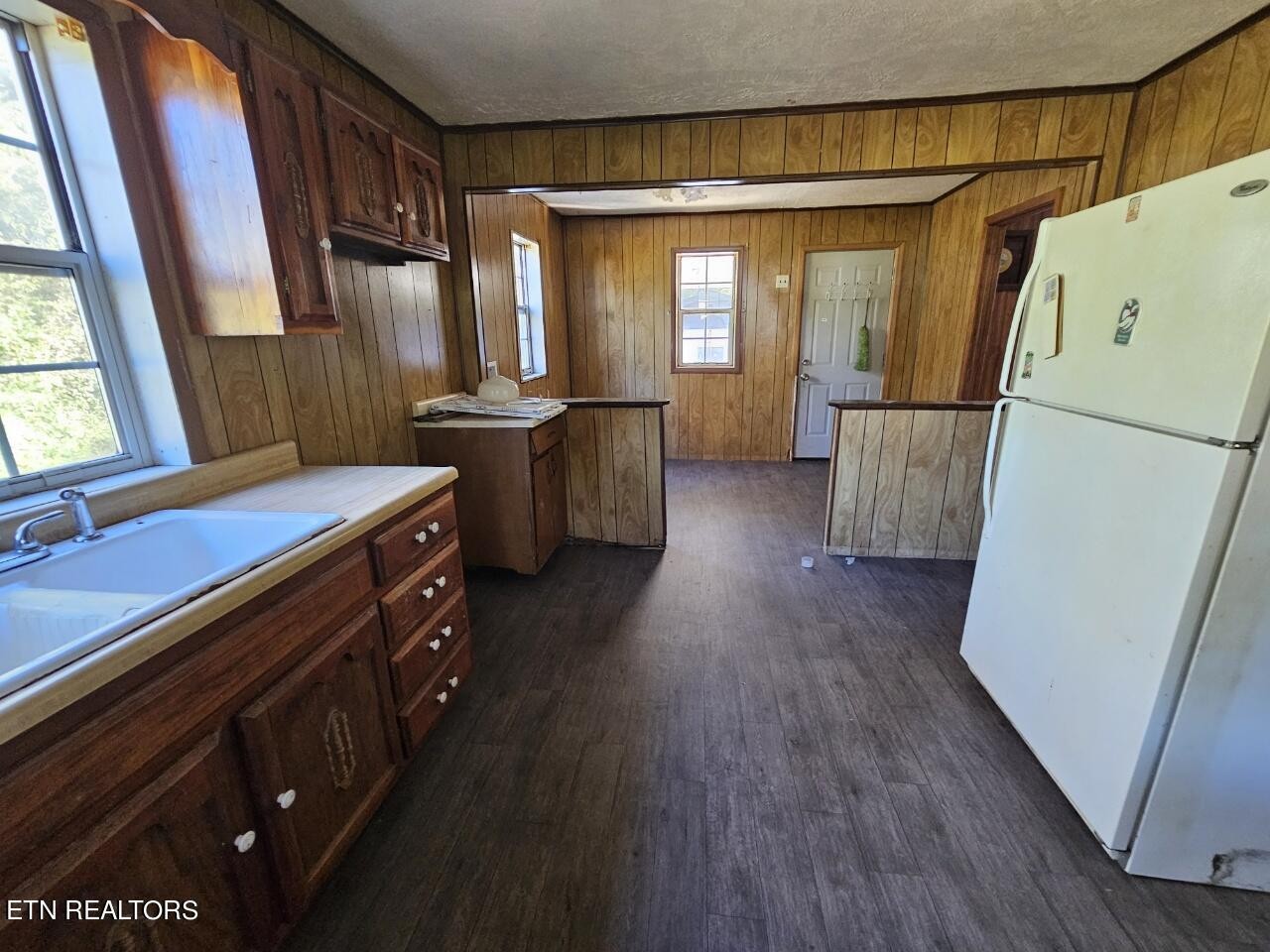 2119 Haag Store Road Talbott, TN 37877 - Photo 10 of 37