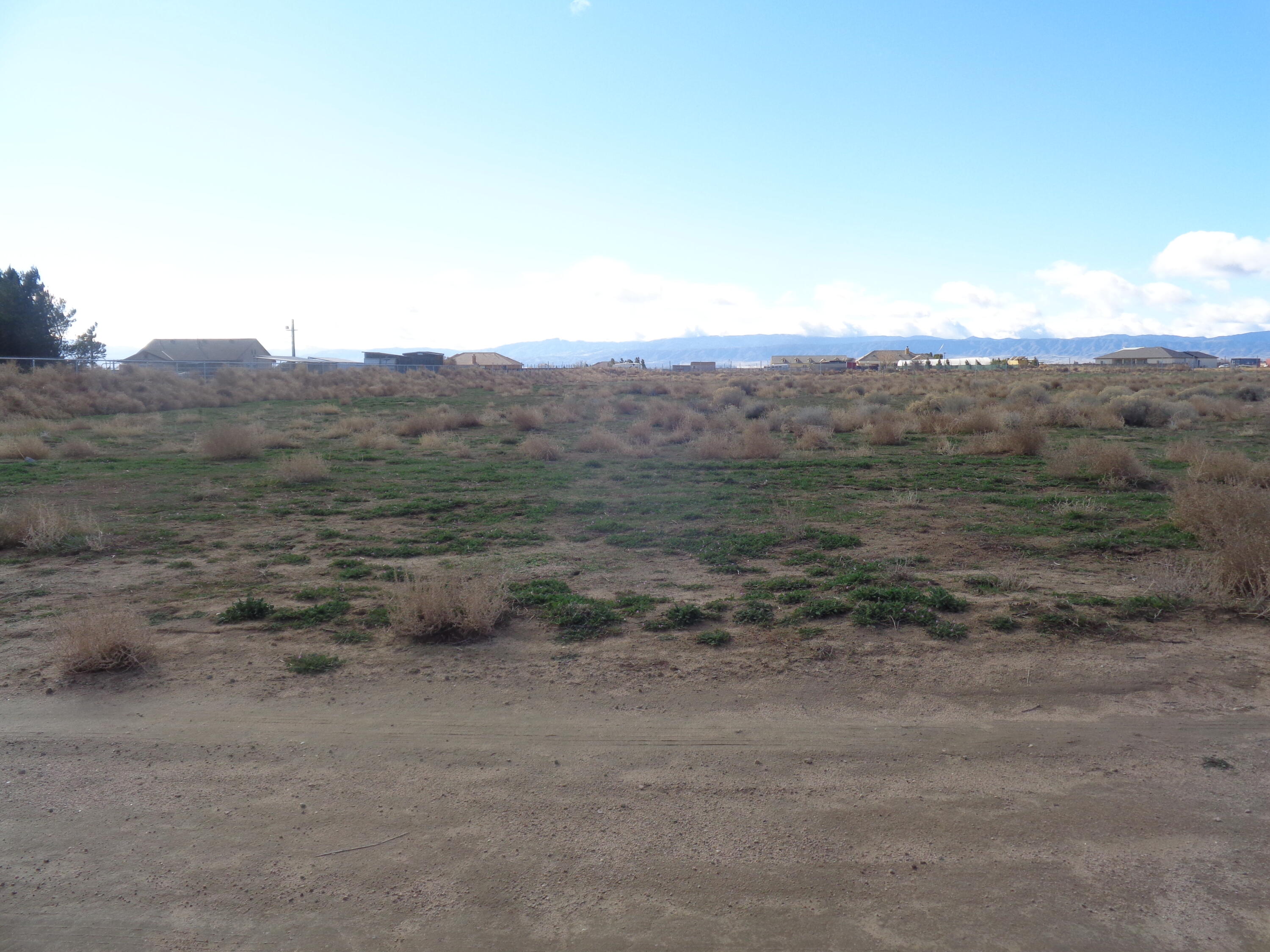 74 Ave A4 W Palmdale Ca West  