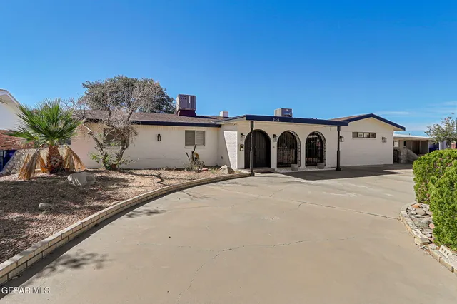 $440,000 | 259 Crown Point Drive, El Paso, TX 79912