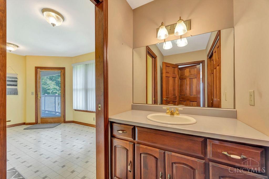 1697 Krucker Road Hamilton, OH 45013 - Photo 33 of 52 Gallery Image 33