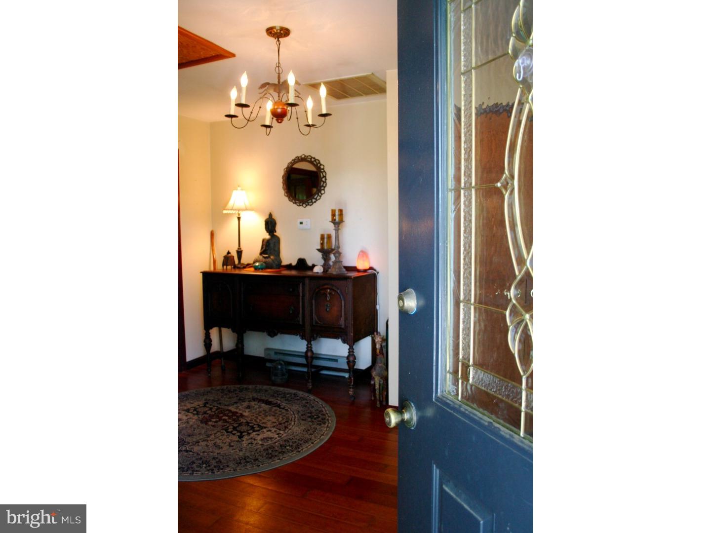 28 Bollinger Road Elverson, PA 19520 - Photo 12 of 25 Foyer