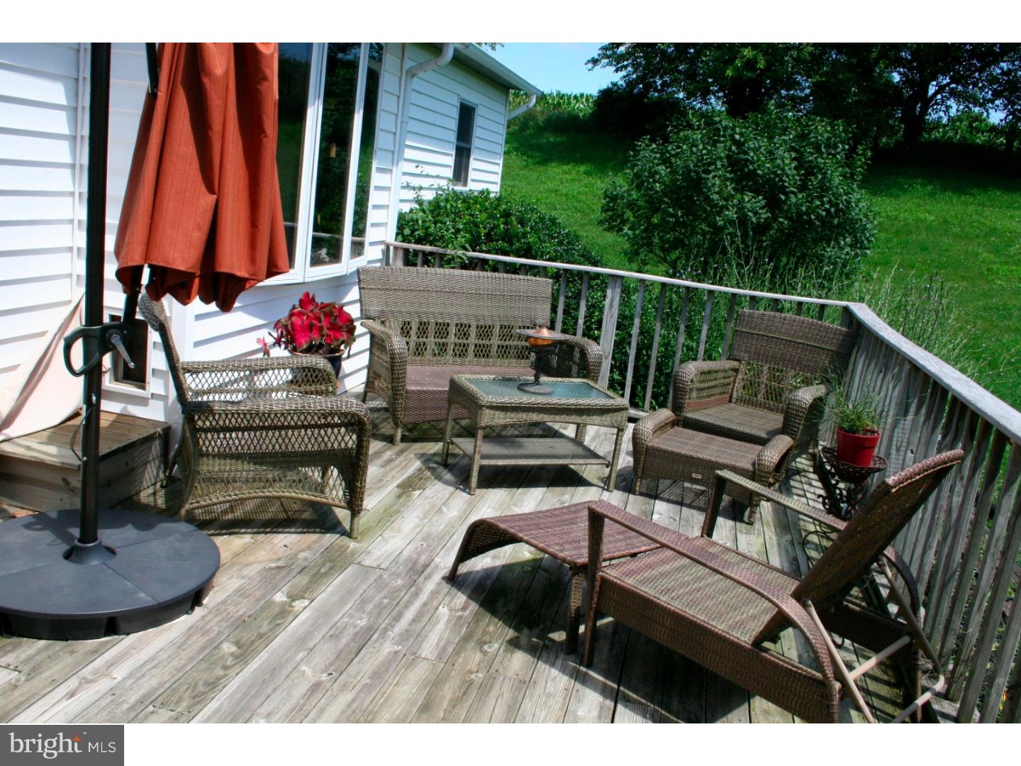 28 Bollinger Road Elverson, PA 19520 - Photo 14 of 25 Deck
