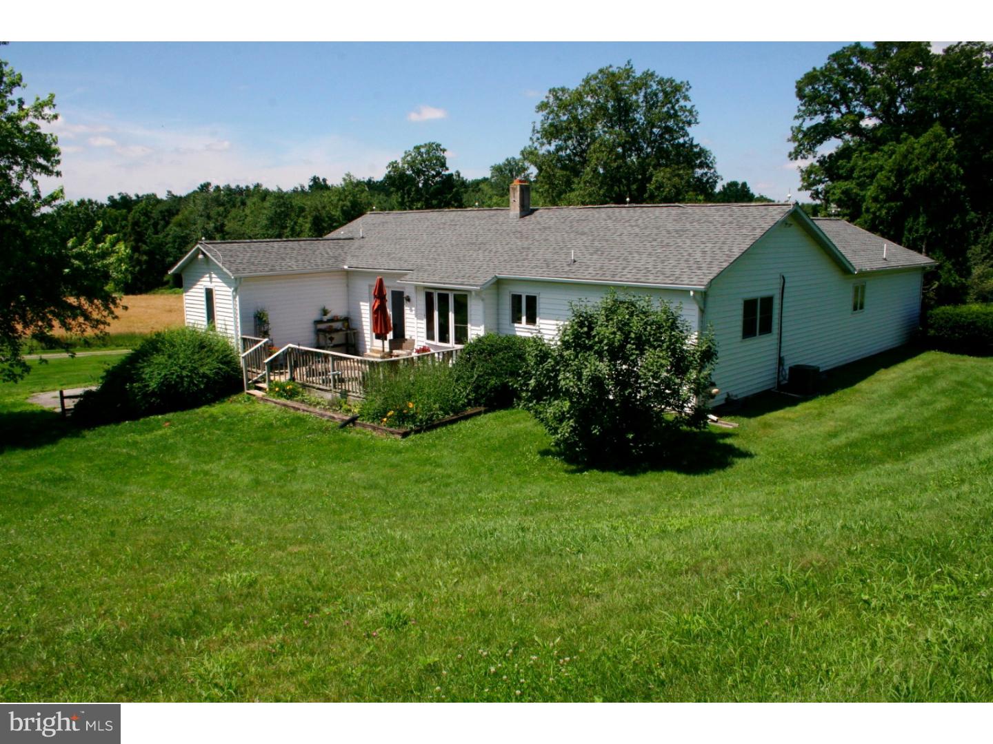 28 Bollinger Road Elverson, PA 19520 - Photo 15 of 25 Exterior Back