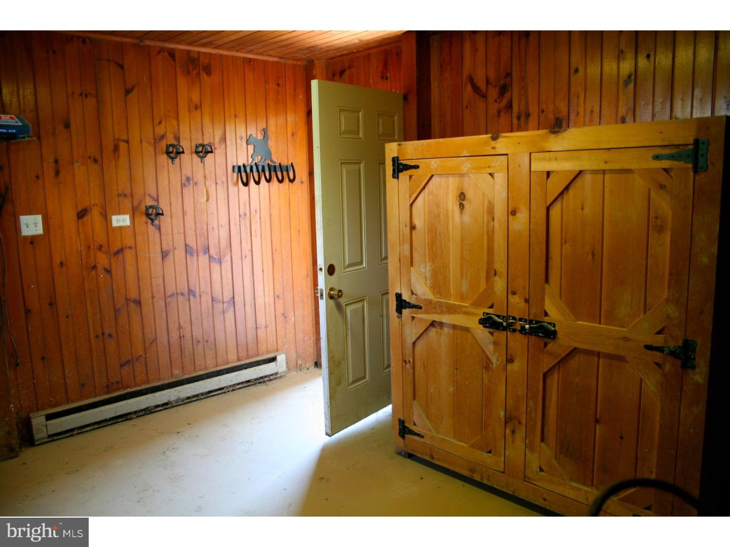 28 Bollinger Road Elverson, PA 19520 - Photo 20 of 25 Barn
