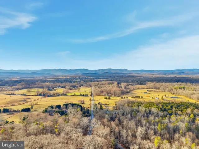 a picture of city view