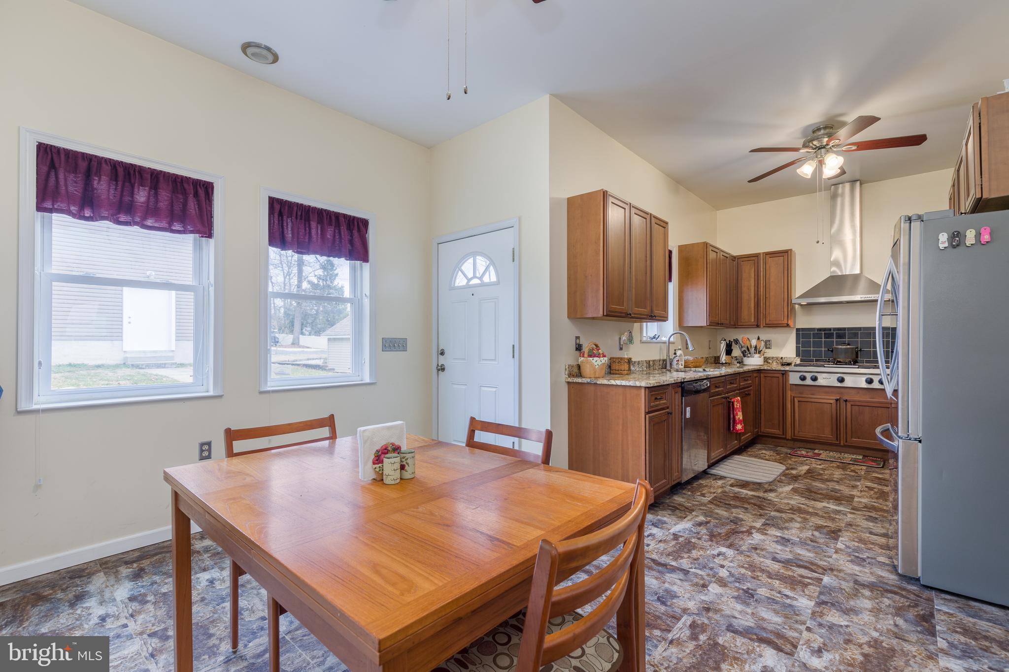 332 Riverside Drive Pasadena, MD 21122 - Photo 15 of 56