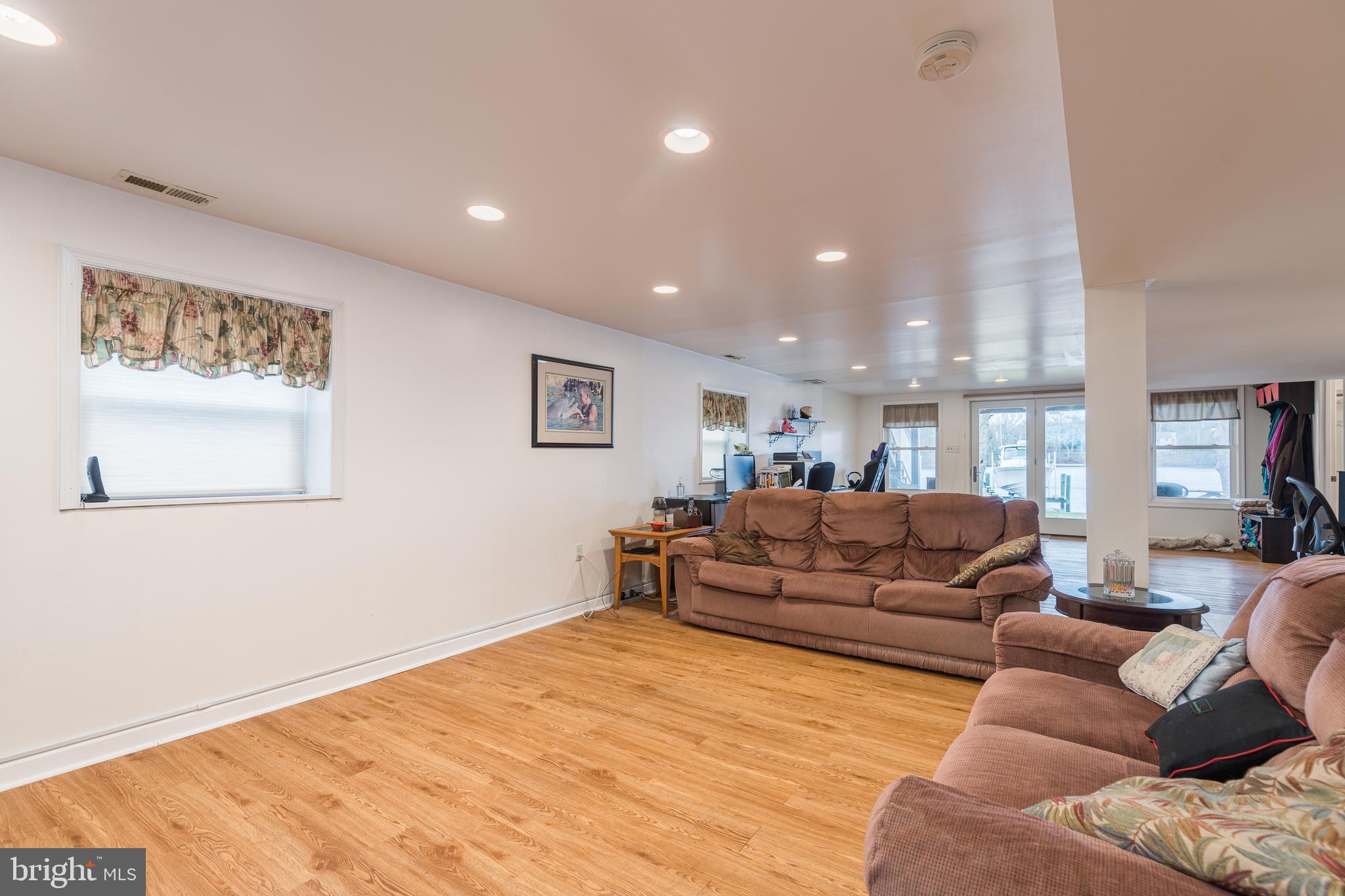 332 Riverside Drive Pasadena, MD 21122 - Photo 32 of 56