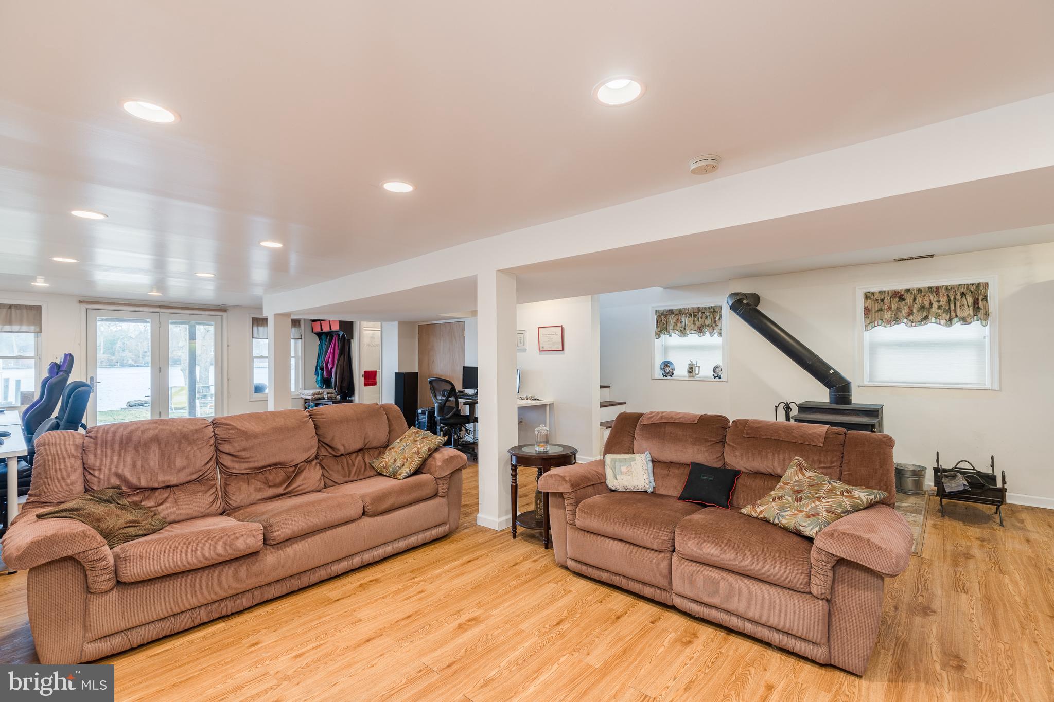 332 Riverside Drive Pasadena, MD 21122 - Photo 33 of 56