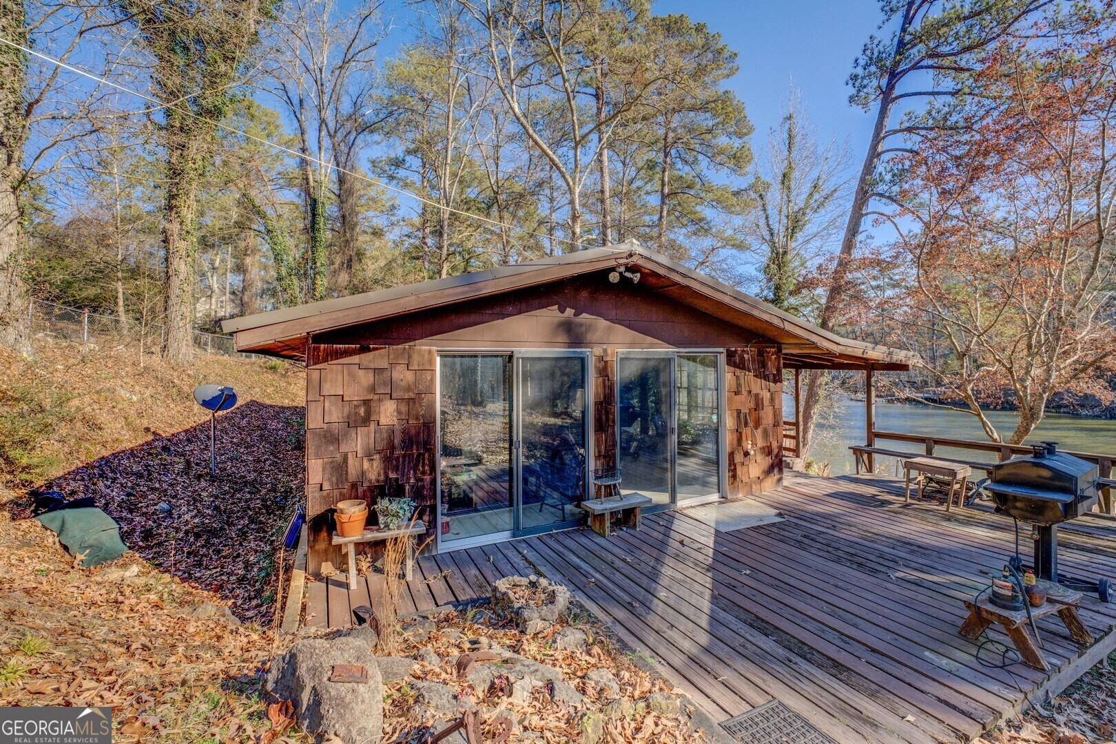 126 Shannon Way Jackson, GA 30233 - Photo 3 of 36