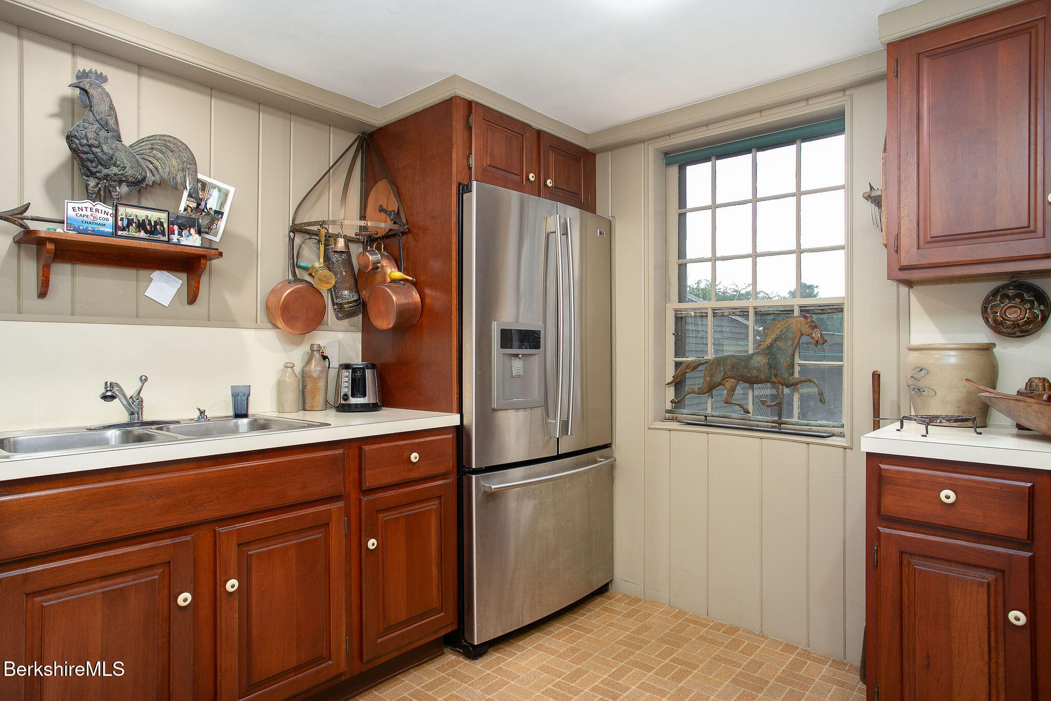 18 Goodrich Street Stockbridge, MA 01262 - Photo 27 of 63 0015