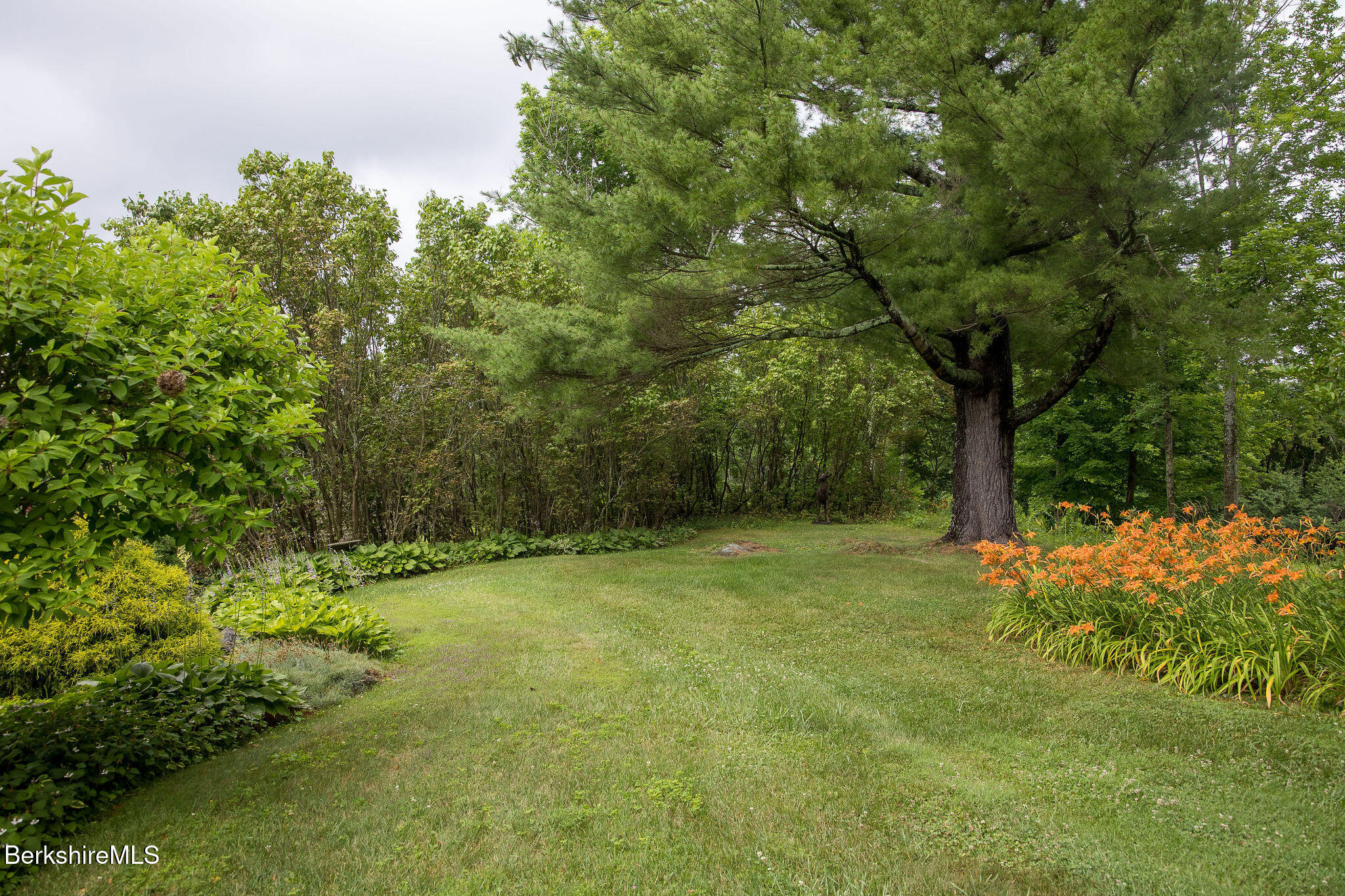 18 Goodrich Street Stockbridge, MA 01262 - Photo 59 of 63 0017