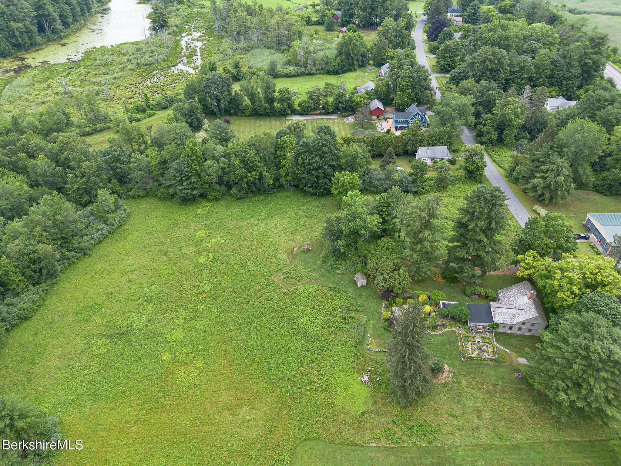 18 Goodrich Street Stockbridge, MA 01262 - Photo 60 of 63 0009