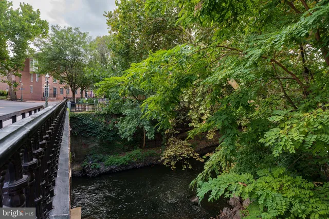 $285,000 | 190 Mercer Street, Trenton, NJ 08611