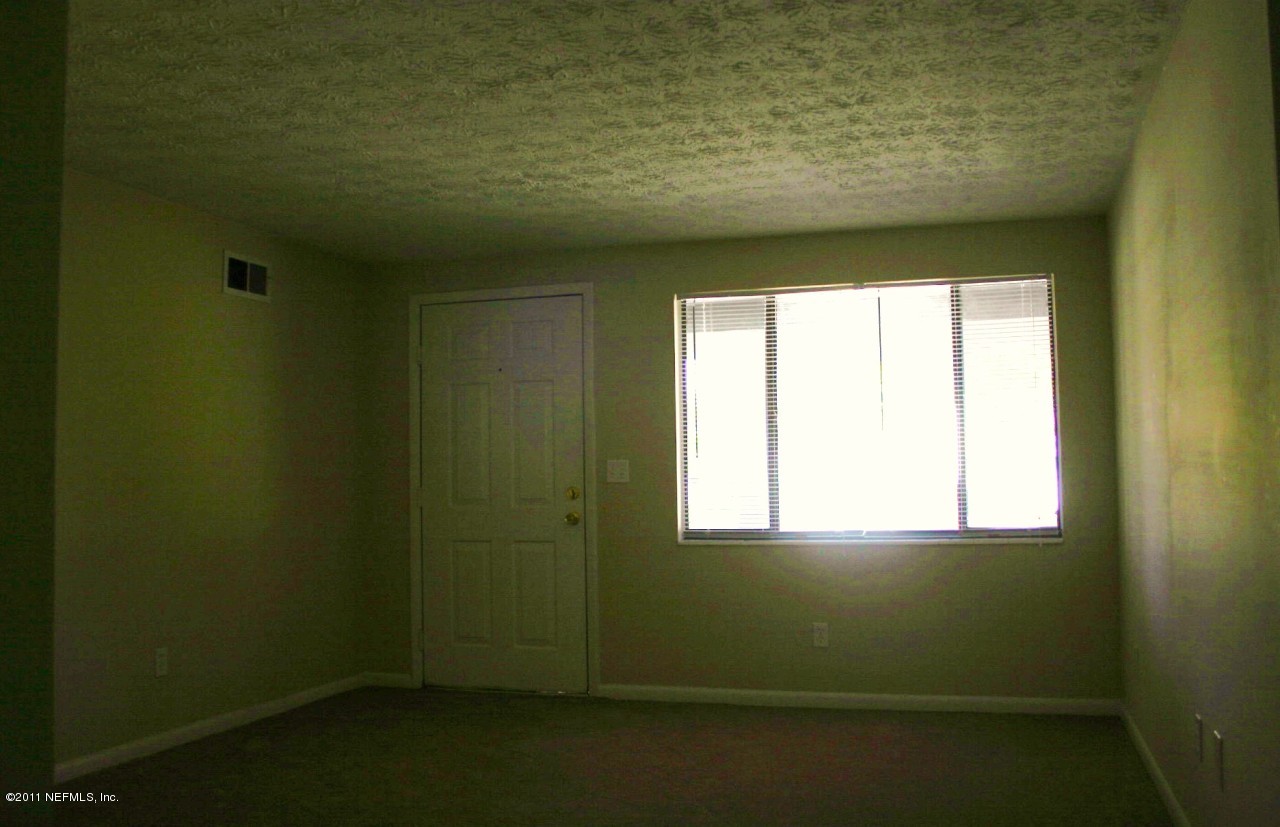 2255 George Wythe Road Orange Park, FL 32073 - Photo 7 of 10 living room