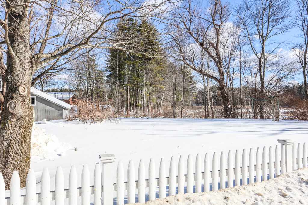 84 Boston Post Road Amherst, NH 03031 - Photo 28 of 38
