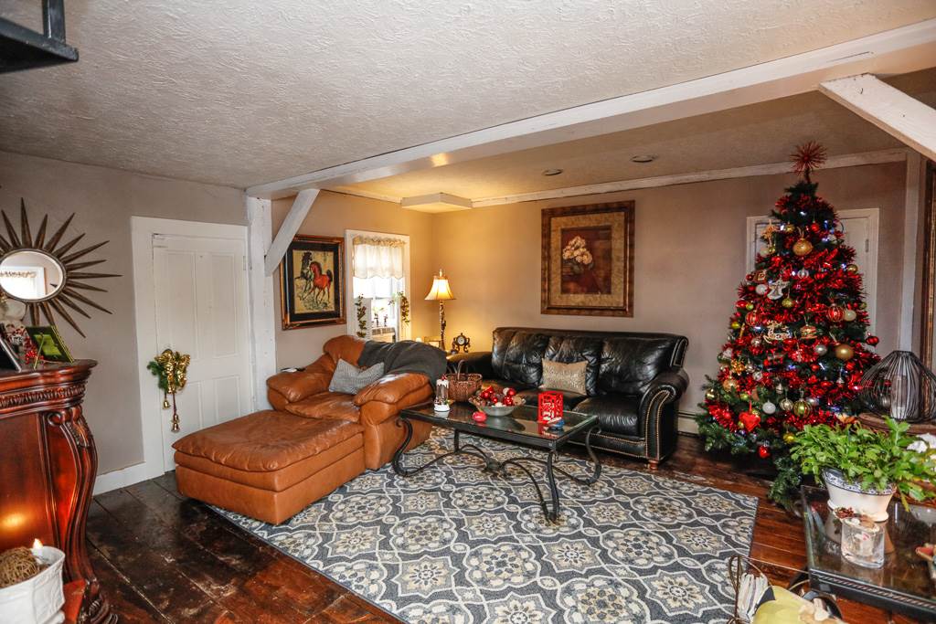 84 Boston Post Road Amherst, NH 03031 - Photo 10 of 38