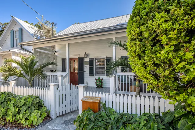 $2,850,000 | 1108 Curry Lane, Key West, FL 33040
