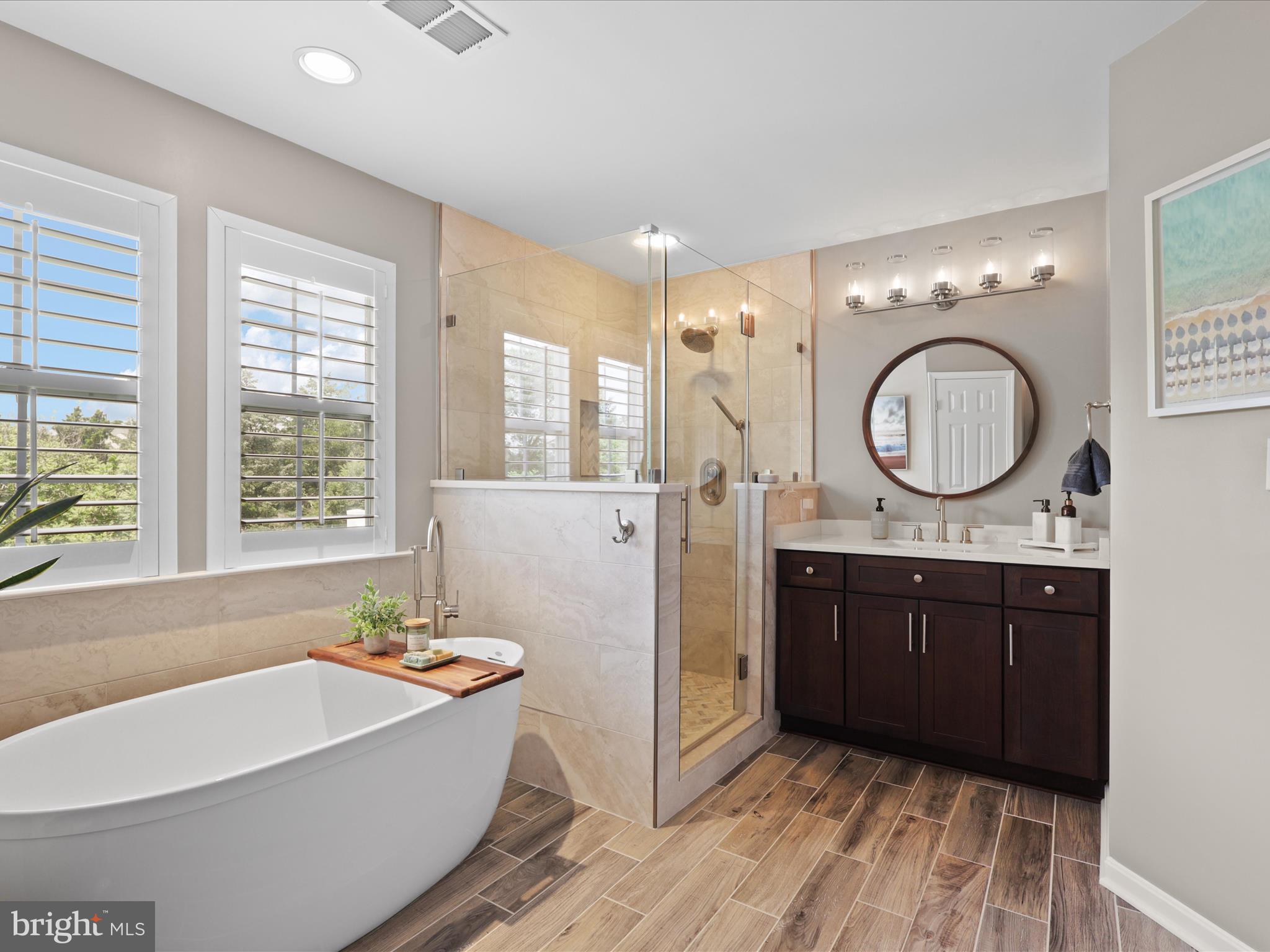 25530 Chilmark Drive Chantilly, VA 20152 - Photo 5 of 67 Primary Bath