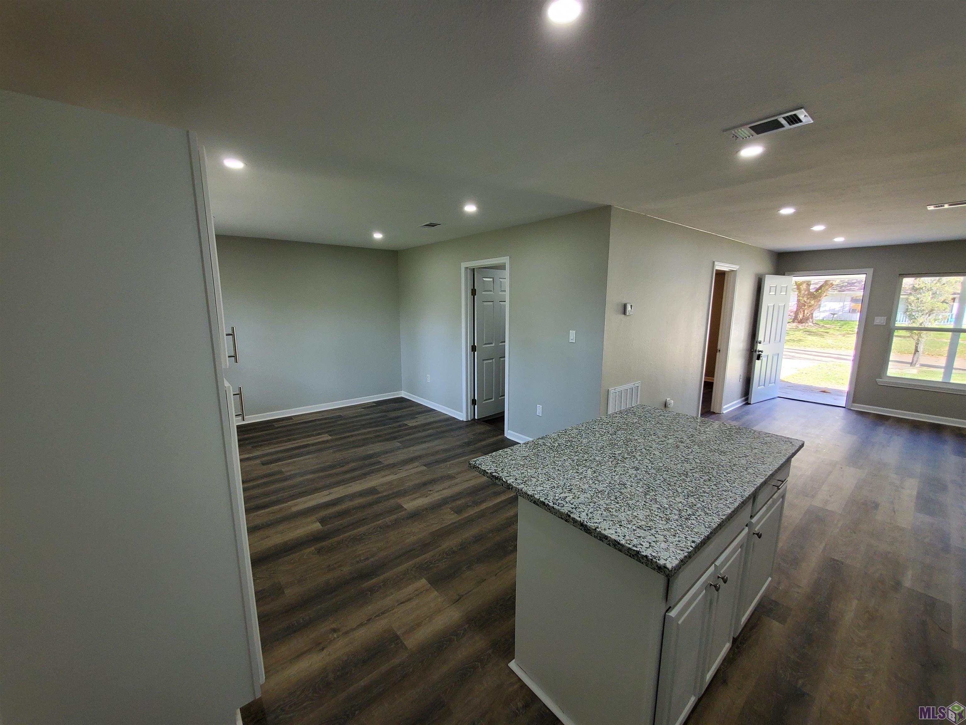 6722 Perimeter Drive Baton Rouge, LA 70812 - Photo 12 of 22 Gallery Image 12
