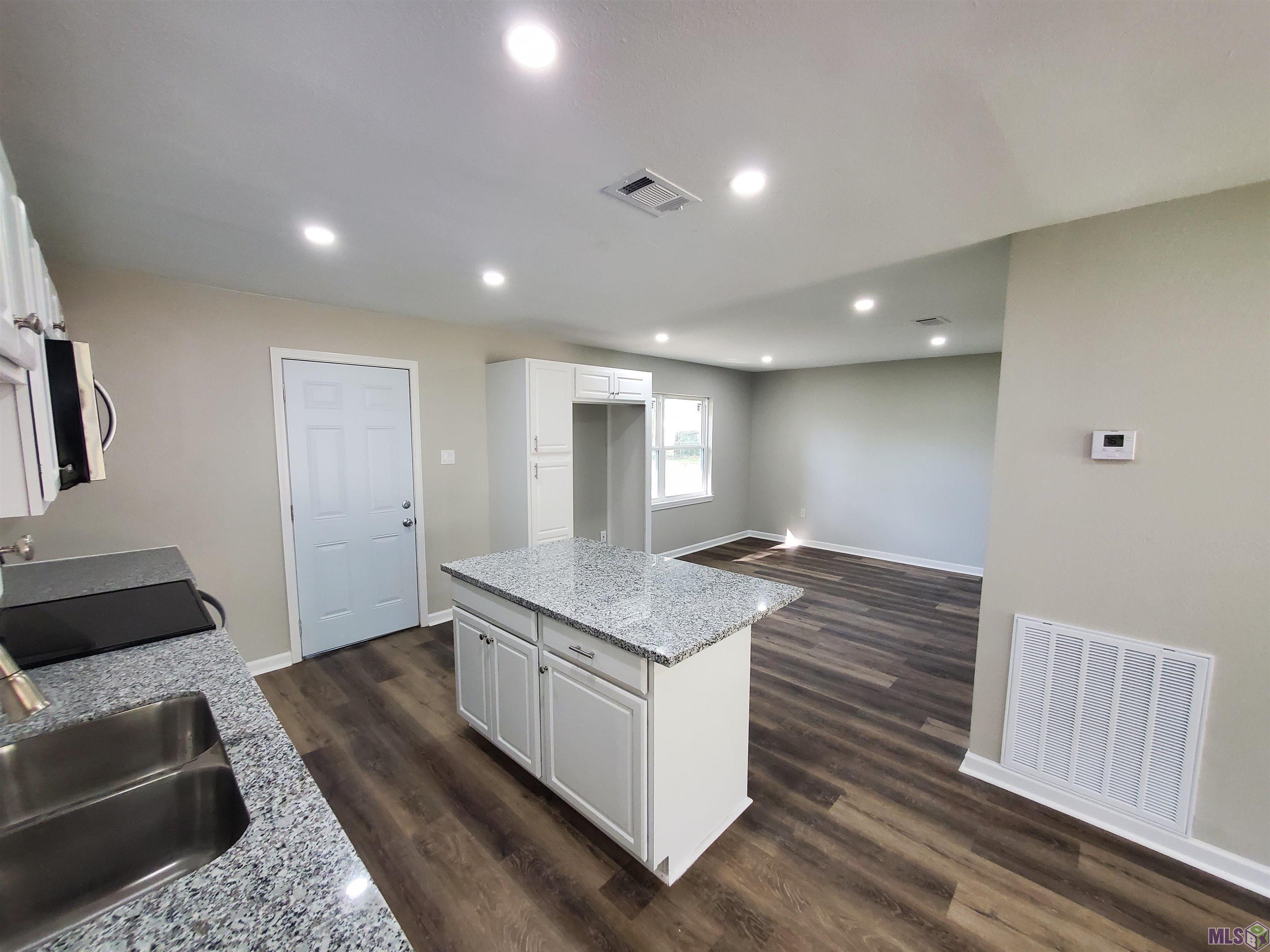 6722 Perimeter Drive Baton Rouge, LA 70812 - Photo 9 of 22 Gallery Image 9