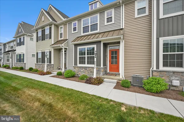 $379,900 | 2473 Artesian Way, Lancaster, PA 17601