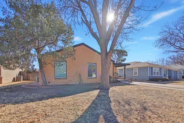$400,000 | 3303 25th Street, Lubbock, TX 79410