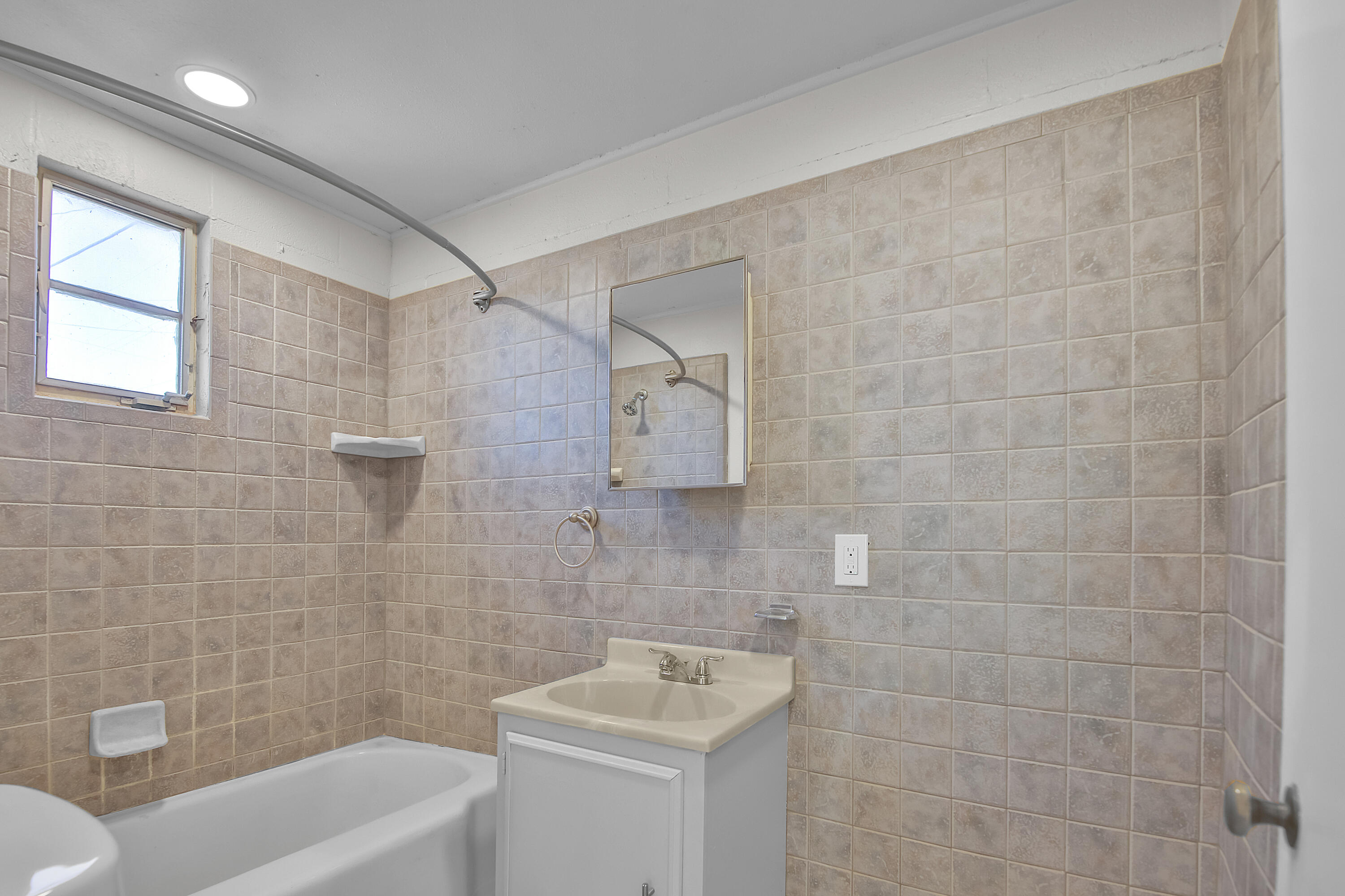 3303 25th Street Lubbock, TX 79410 - Photo 35 of 39 1L1A1641