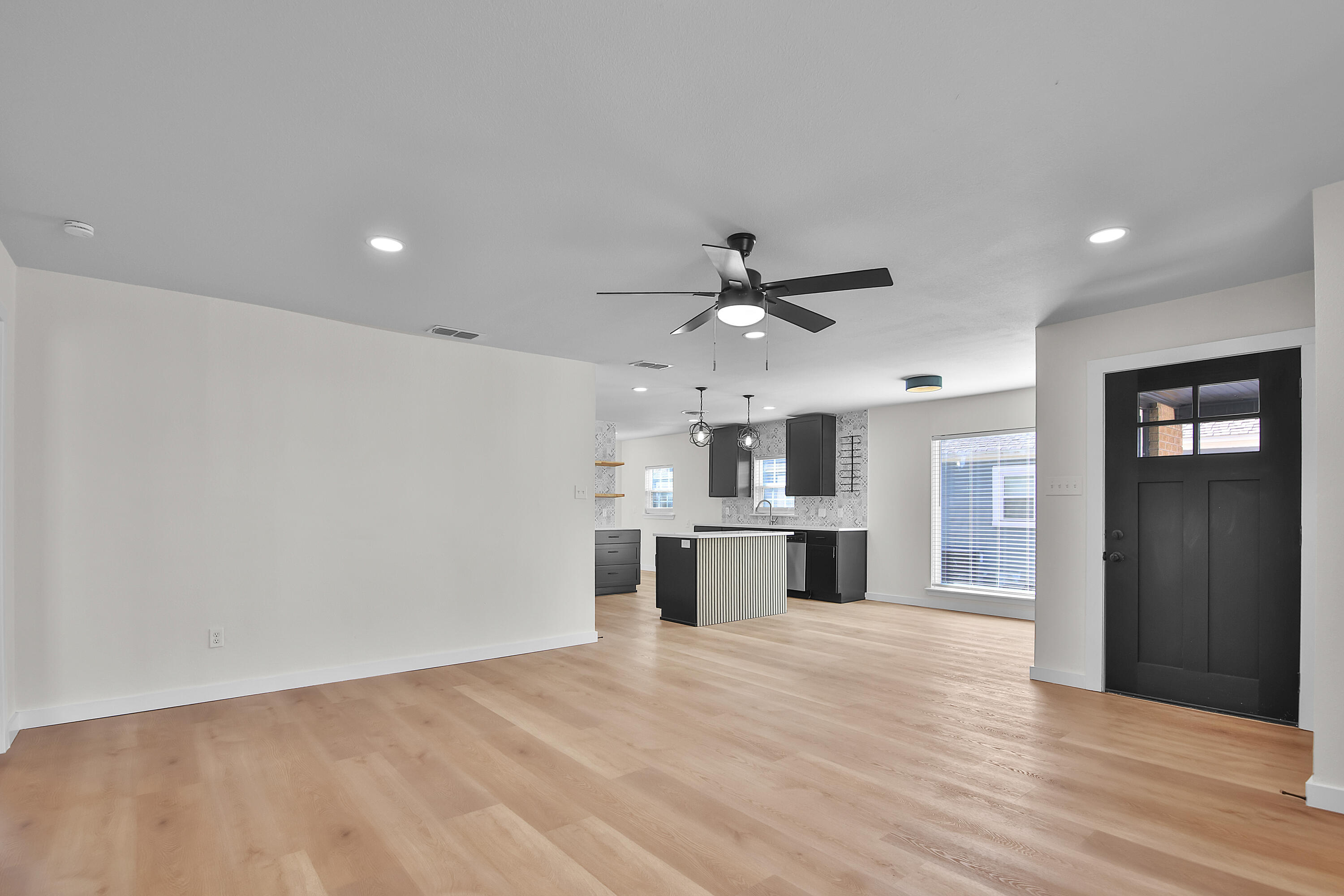 3303 25th Street Lubbock, TX 79410 - Photo 10 of 39 1L1A1644