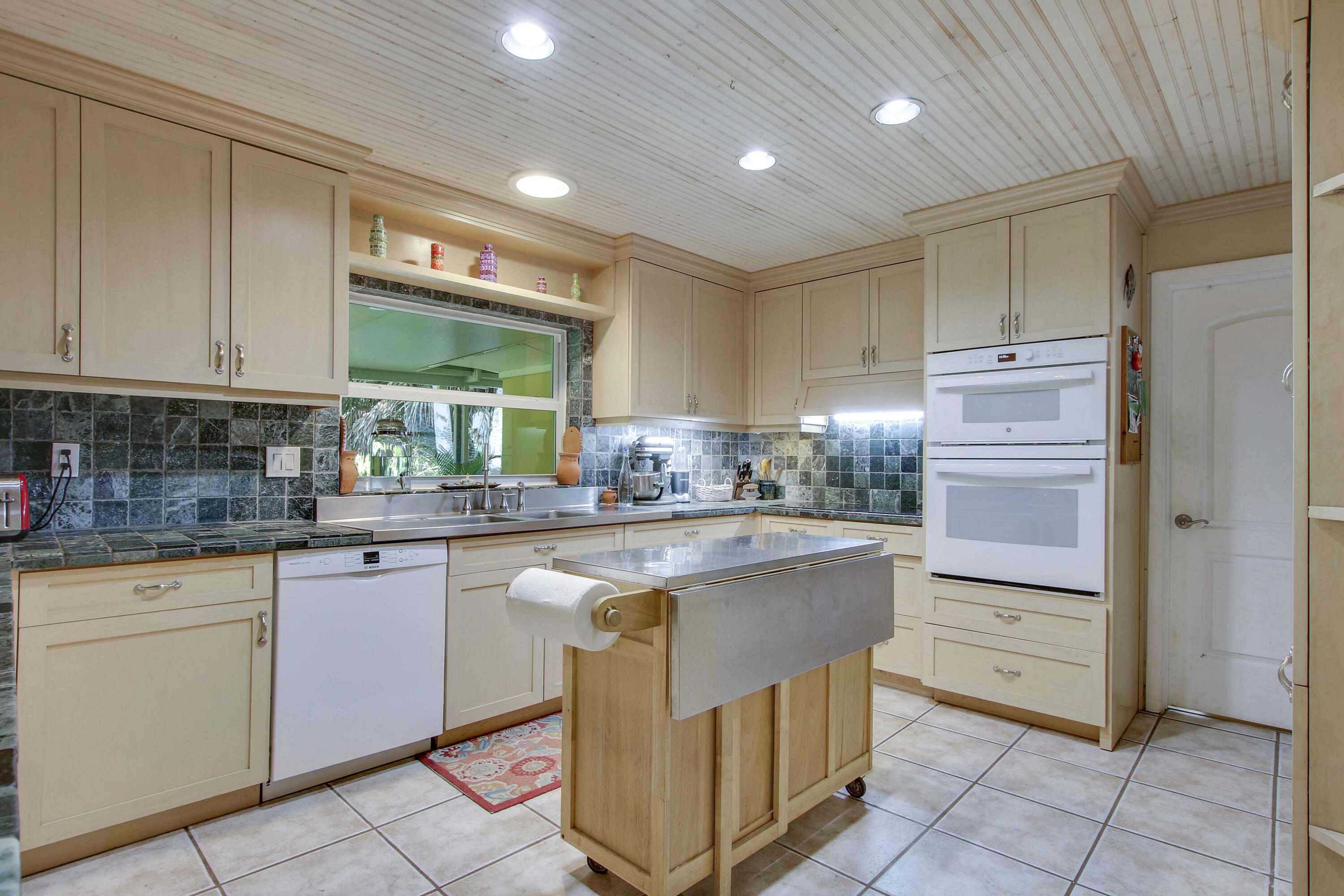 7611 Lawrence Road Boynton Beach, FL 33436 - Photo 13 of 38 House1-18