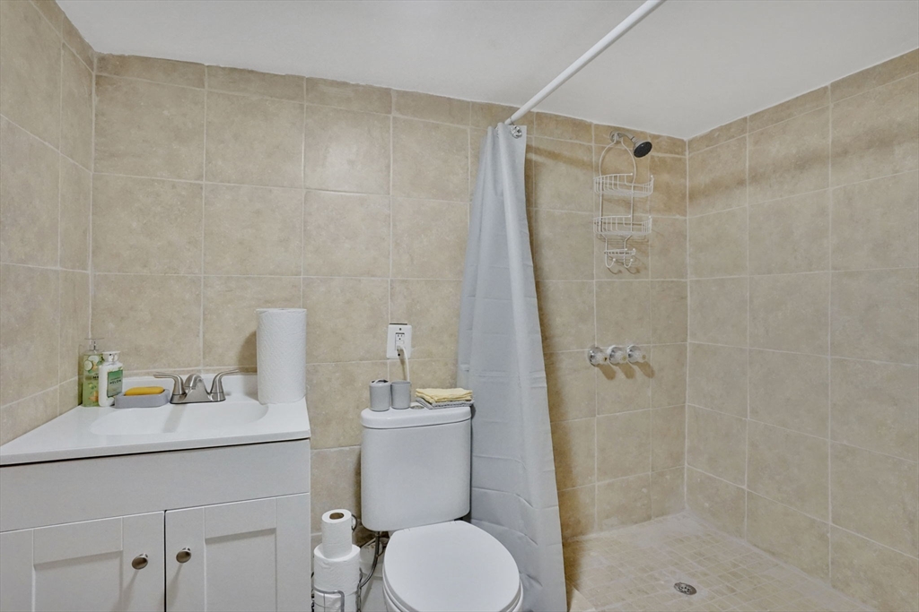 135 Bulat Drive Springfield, MA 01129 - Photo 36 of 42