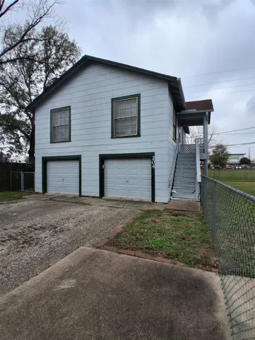 $1,400 | 204 Holderrieth Boulevard, Tomball, TX 77375