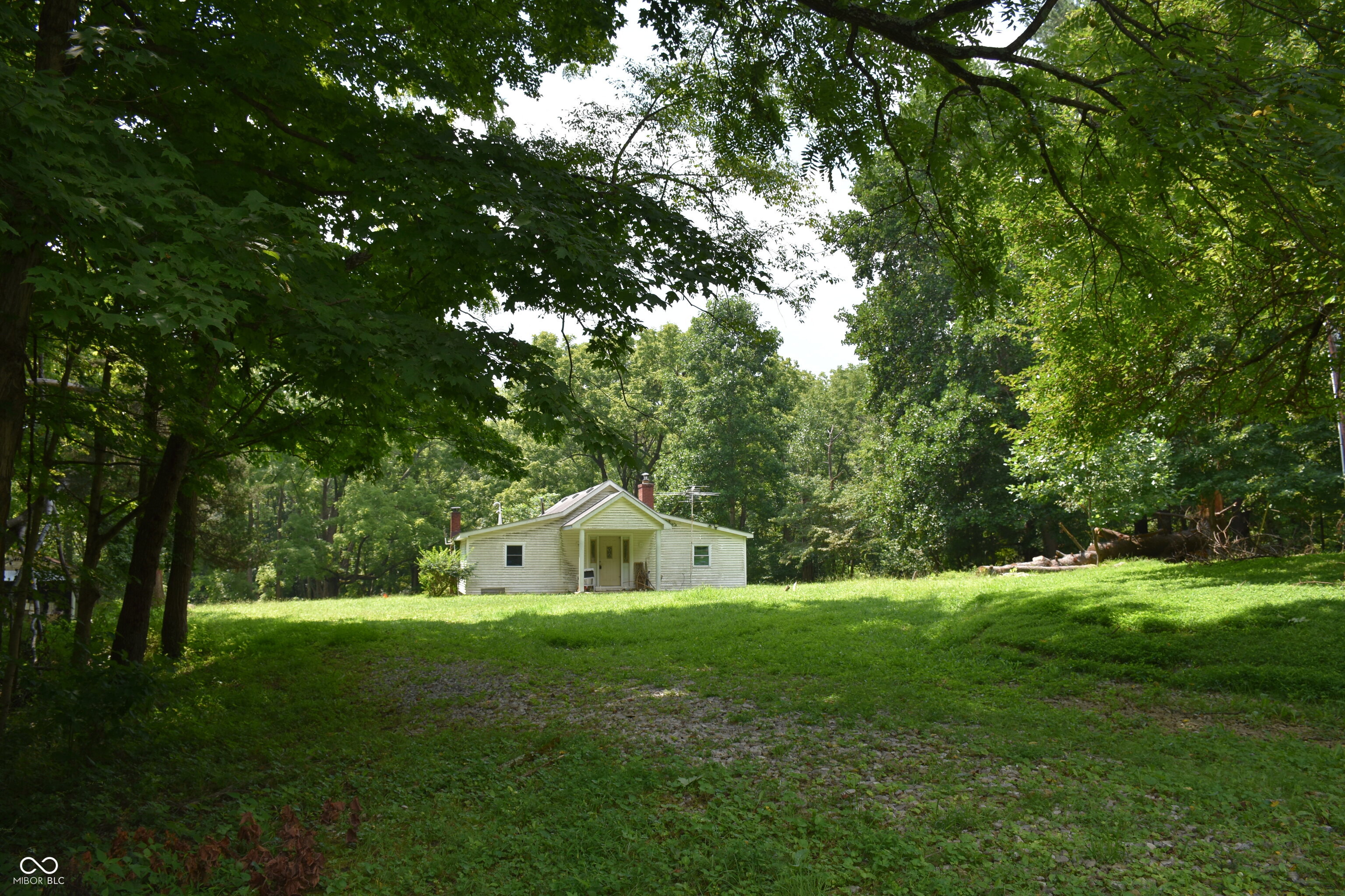 1715 Orchard Hills Road Martinsville, IN 46151 - Photo 3 of 15