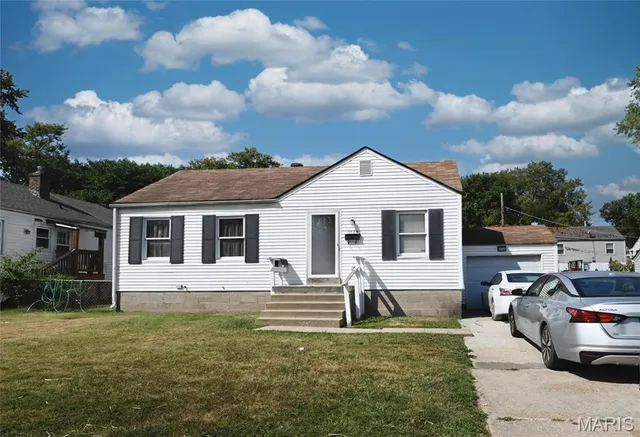 $109,900 | 3529 St Joachim Lane, St. Ann, MO 63074