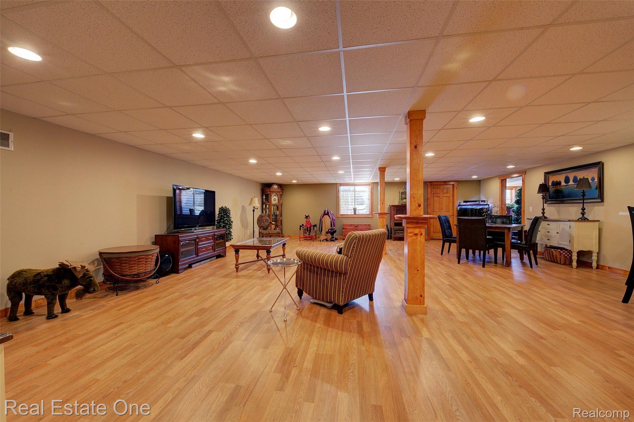 55001 Lee Road New Hudson, MI 48165 - Photo 36 of 51 Spacious Rec area