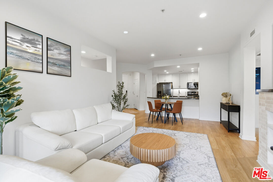 12963 West Runway Road, Unit 321 Playa Vista, CA 90094 - Photo 10 of 28