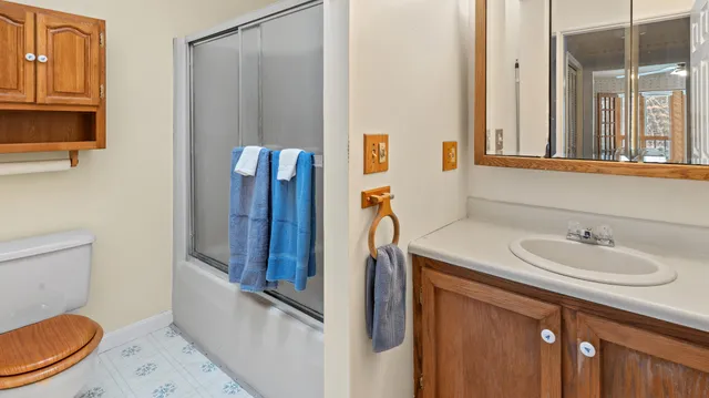 $375,000 | 566 Deerfield Drive, Hermon, ME 04401