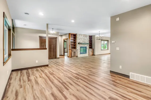 $689,000 | 800 Lake Forest Circle, Detroit Lakes, MN 56501