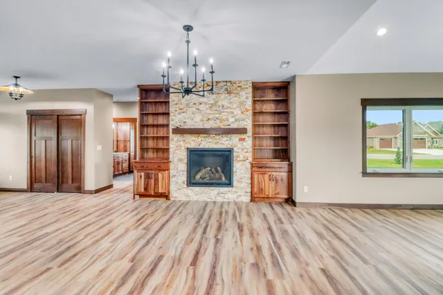 $689,000 | 800 Lake Forest Circle, Detroit Lakes, MN 56501