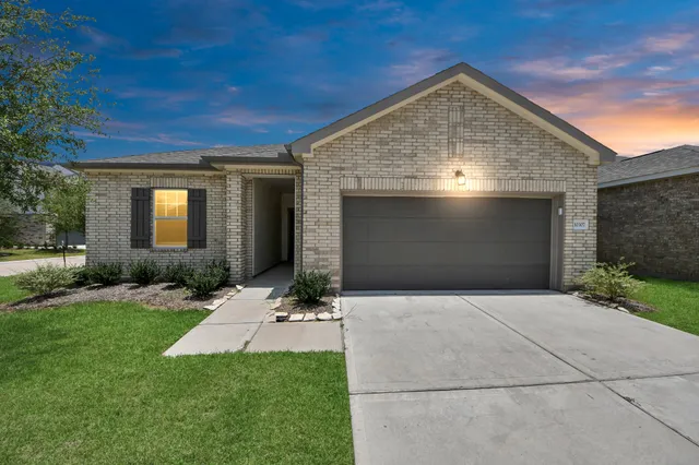 $2,565 | 2011 Corsica Crk Lane, Rosharon, TX 77583